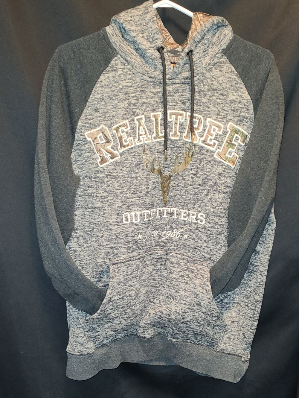 Realtree Outfitters pullover hoodie SIZE MED